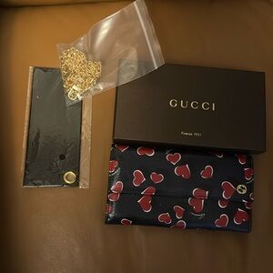 Gucci Hearts Bifold Wallet w/Chain & Insert
